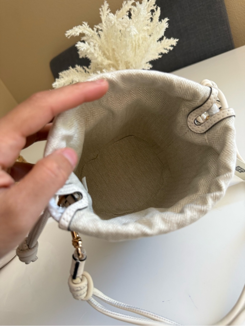 NWT tory burch woven bucket crossbody bag new ivory $450 - Picture 6 of 14